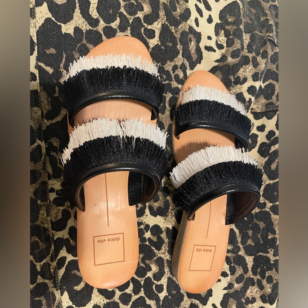 Dolce Vita Black & White Fringe Double-Strap Flat Slides 7.5. NWT